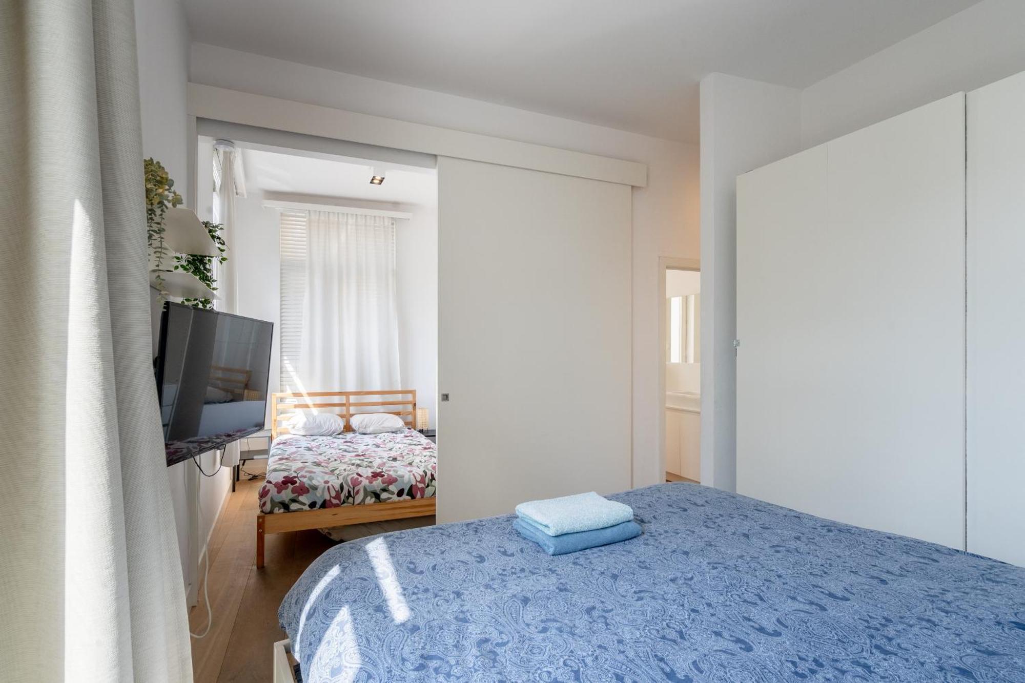 Beautiful Modern Apartment In The Heart Of Antwerpen Bagian luar foto